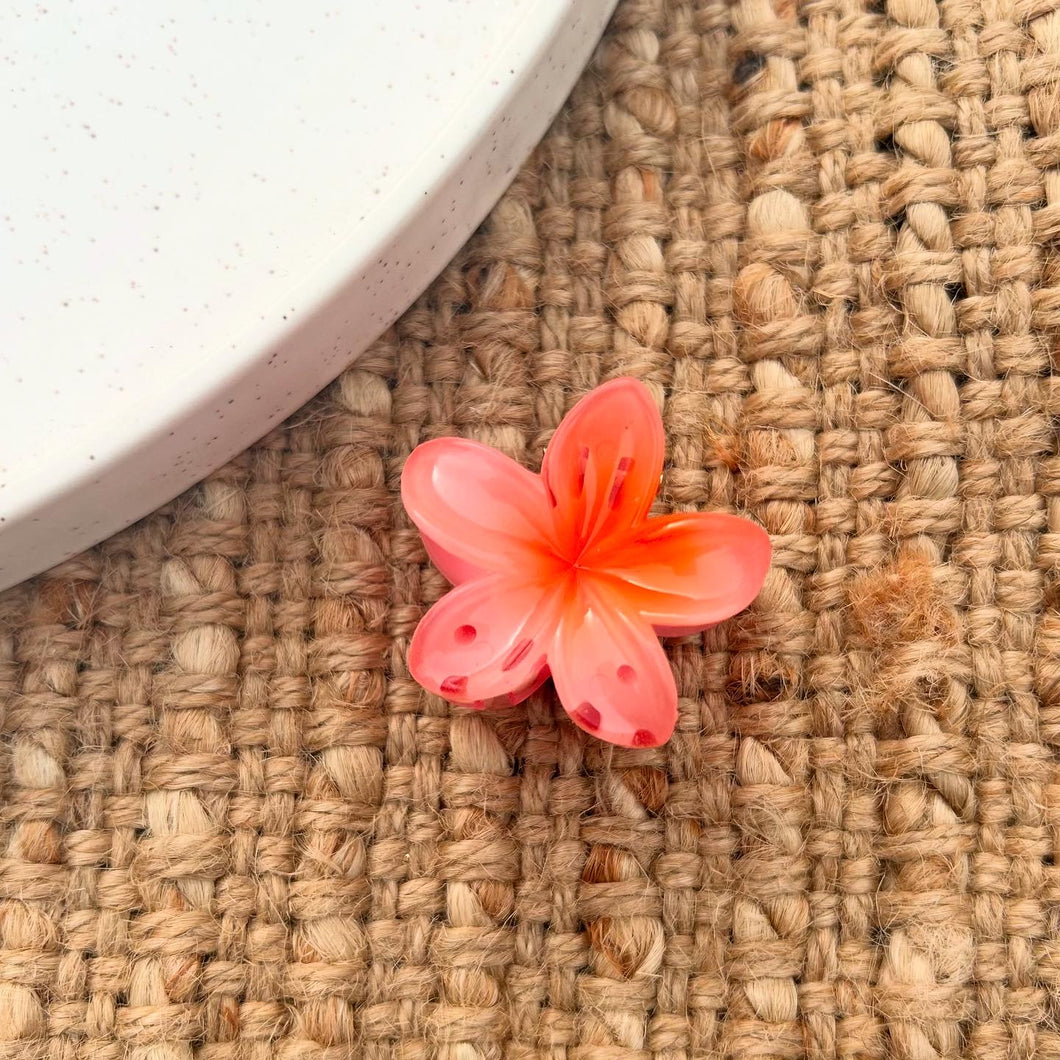 Peach Mini Frangipani Claw Clip