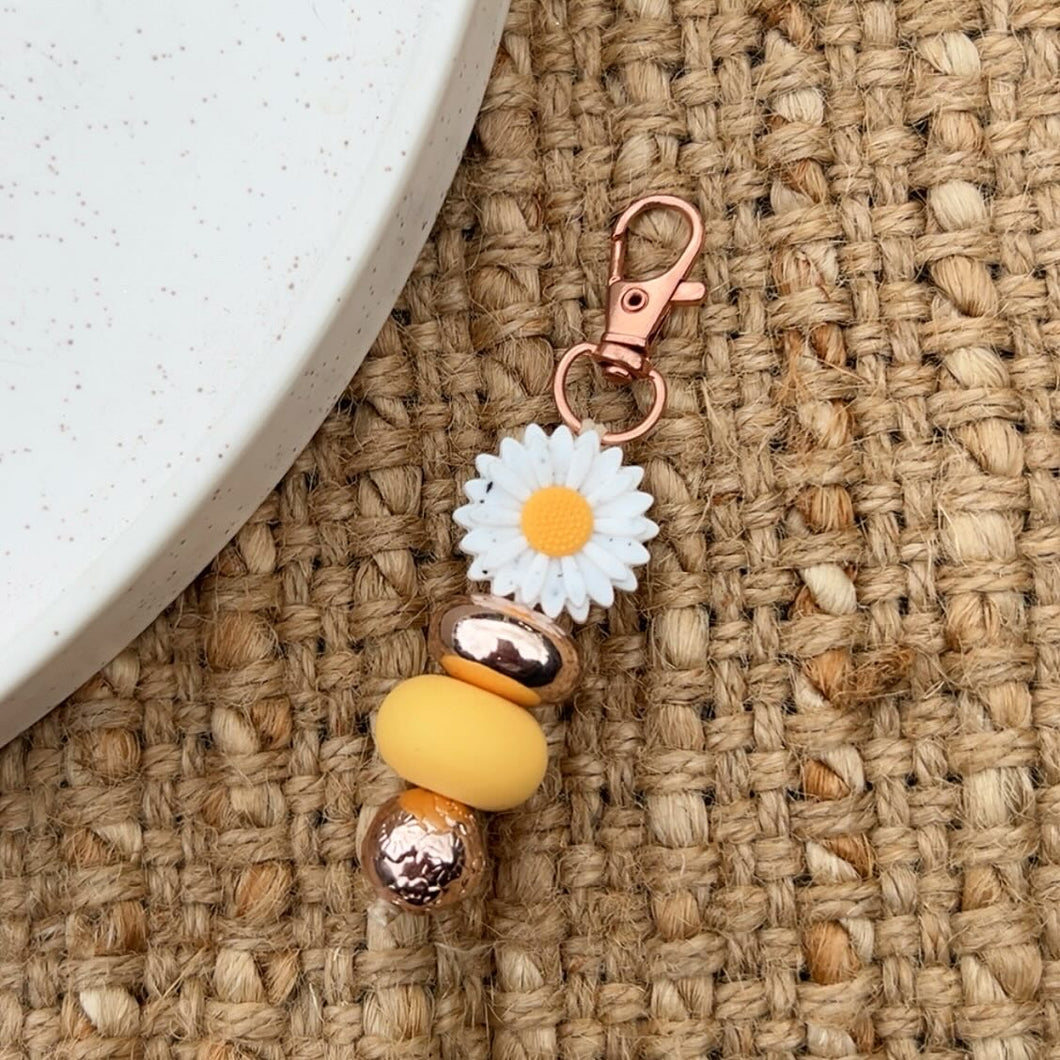 White/Marigold Flower Mini Keychain
