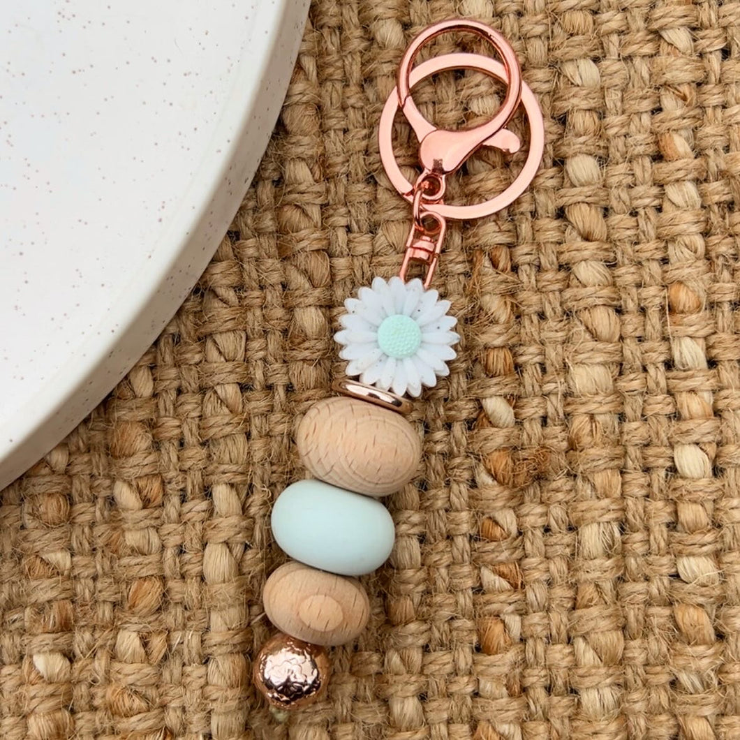 White/Seaglass Flower Keychain
