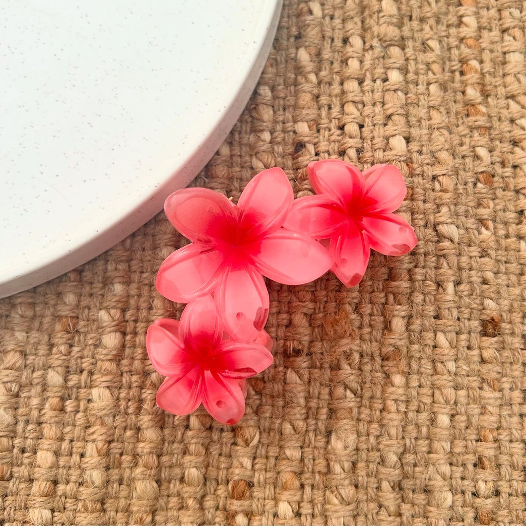 Light Red Frangipanis Claw Clip
