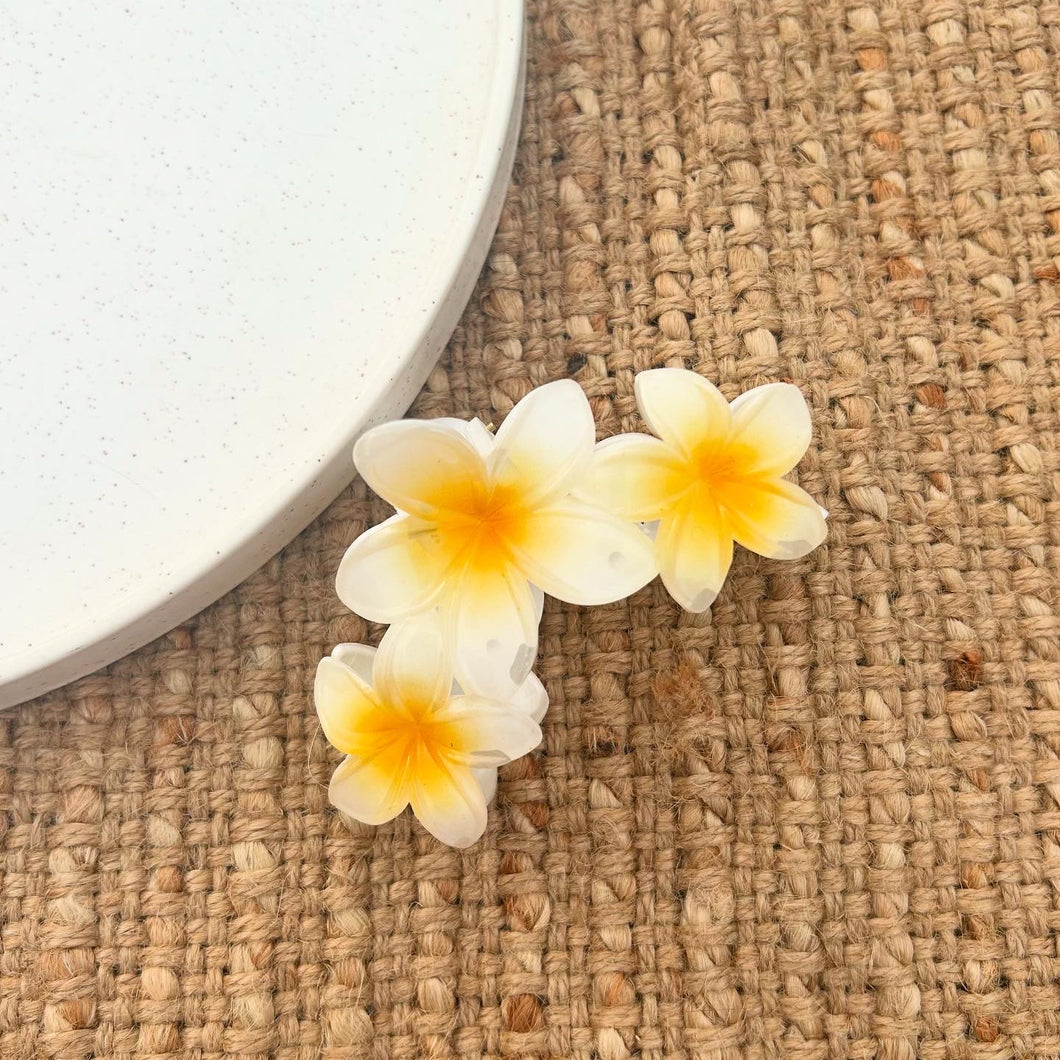 White/Yellow Frangipanis Claw Clip