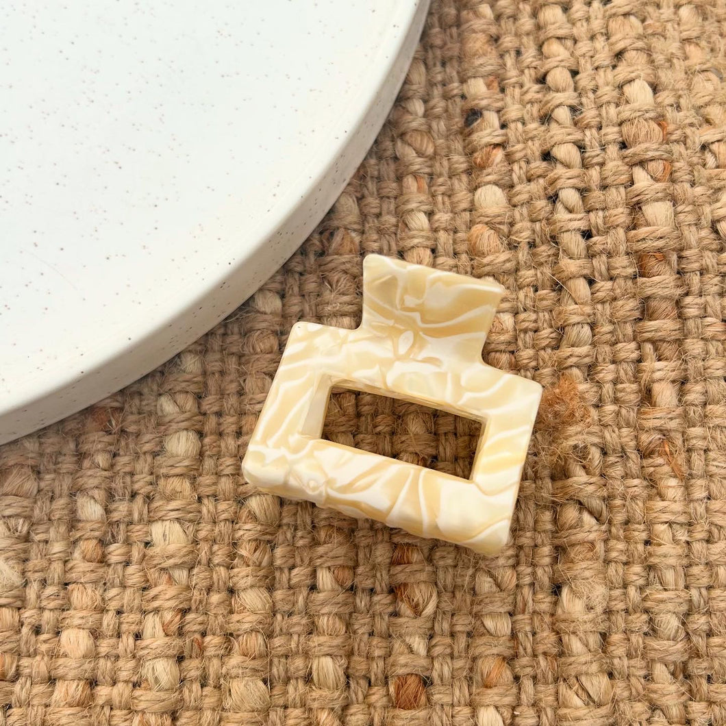 Caramilk Mini Claw Clip