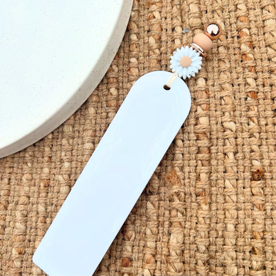 White/Beige Flower Bookmark