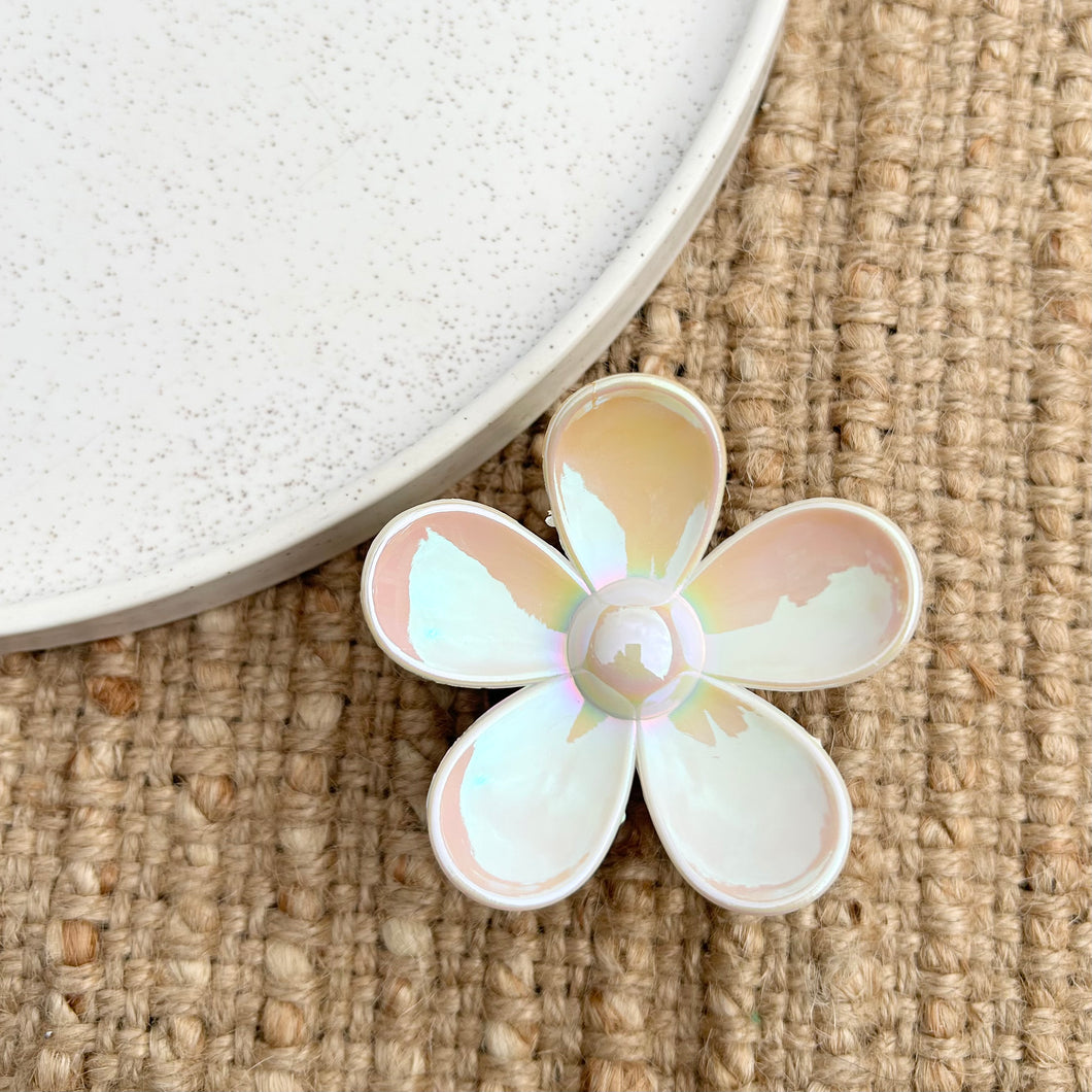 Chrome Cream Daisy Clip