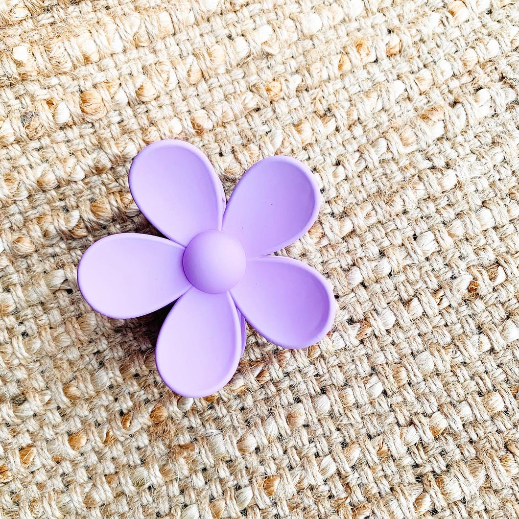 Lilac Daisy Clip