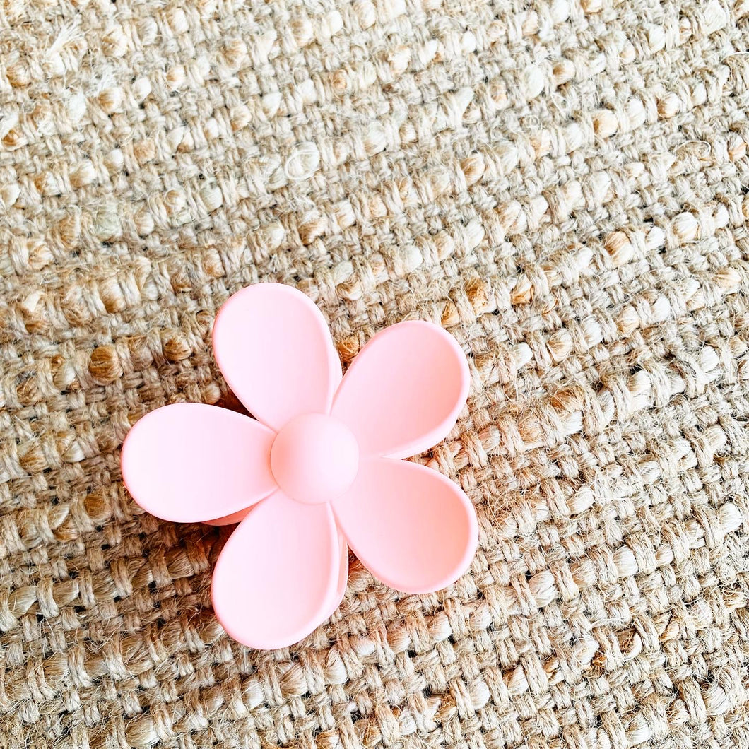 Baby Pink Daisy Clip