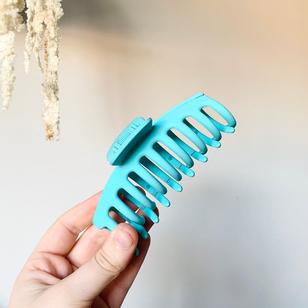 Teal Claw Clip